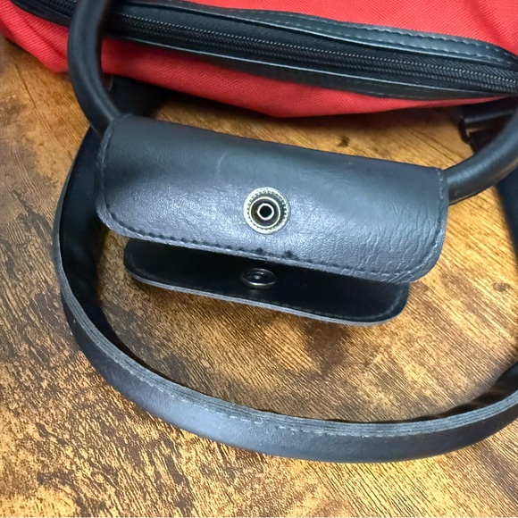 Walt Disney World Mickey Mouse 1971 Red Black Duffle‎ Tote Gym Travel Bag - Picture 6 of 15